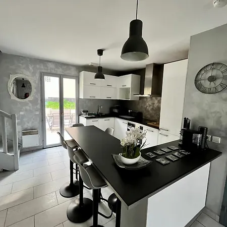 Maison 6 Personnes Saint-Michel-sur-Orge Exterior photo